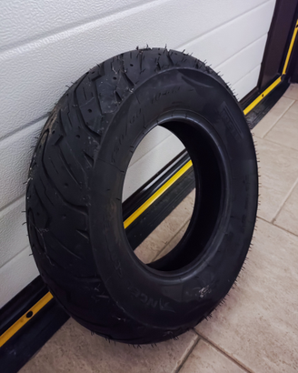 Pneumatici nuovi per scooter