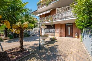 Ampio Trilocale con giardino privato