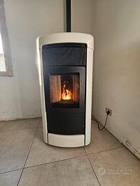 stufa a pellet Italiana Camini Layma 14,3kw