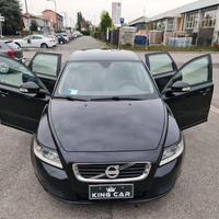 Volvo V50 D2 R-design