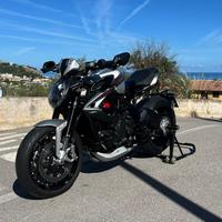 MV AGUSTA DRAGSTER 800 RR 140cv