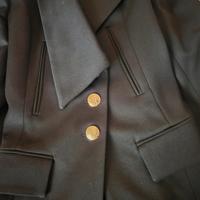 cappotto con scollo asimmetrico 