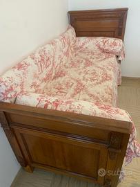 Letto primi '900 in legno intagliato a mano