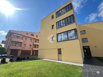 3 LOCALI A TORRILE