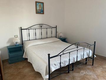 Casa nel centro storico a Posada con veranda