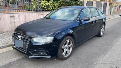 Audi A4 SE