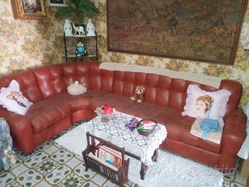 Poltrona Angolare in  pelle marrone 