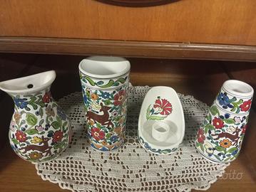 set di ceramica greca
