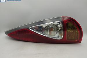 Fanale post dx TOYOTA YARIS VERSO '03