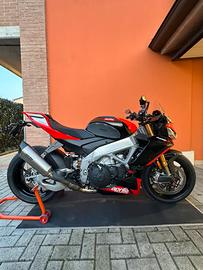 Aprilia Tuono factory Sbk-09