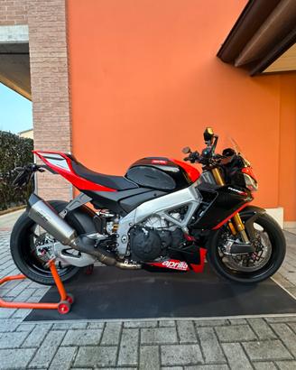 Aprilia Tuono factory Sbk-09