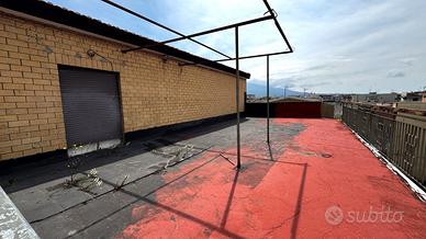 Appartamento in condominio con ampio terrazzo