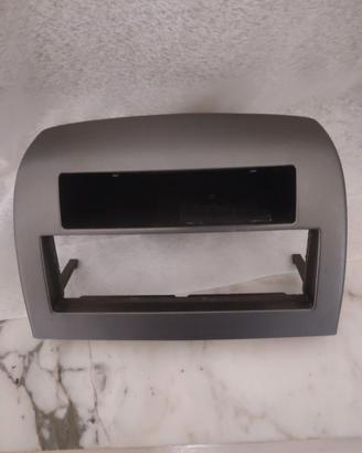 Adattatore stereo lancia y