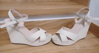 Zeppa beige Lora Ferres