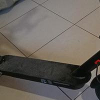 monopattino elettrico per adulti 