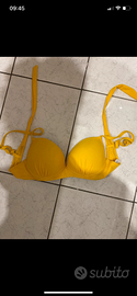 Bikini giallo