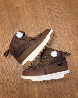 Sneakers alte impermeabili - N. 25