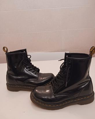 scarponcini dr Martens nero lucido taglia 38