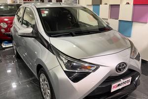 Toyota Aygo 1.0 VVT-i 72 CV 5 porte x-cool