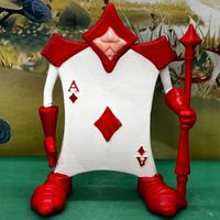 Statuina asso di denari da Alice nel paese delle m