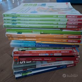 Libri testo scolastici scuole medie