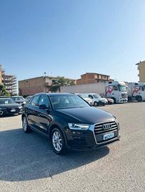 Audi Q3 2.0 tdi Business 120cv s-tronic