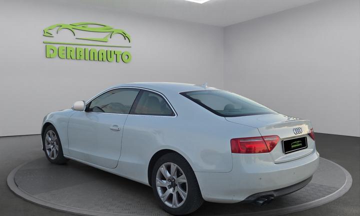 Audi A5 2.0 TFSI 180 CV Ambition