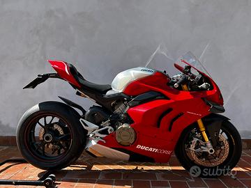 Ducati Panigale v4 R