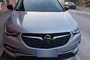  Opel Grandland X 2000 TDI