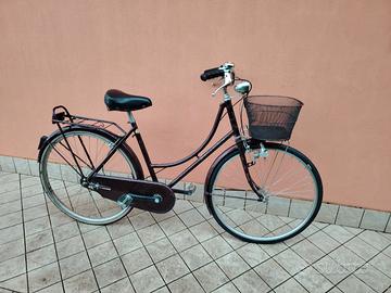 Bicicletta da 26 bordo con cesto meccanica perfett
