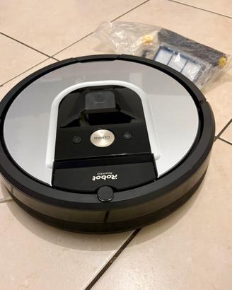 iRobot Roomba 971 + accessori LEGGI