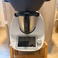 Bimby tm6 del 2019 tenuto benissimo 