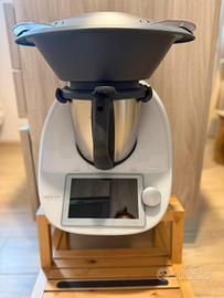 Bimby tm6 del 2019 tenuto benissimo 