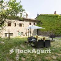 TERRATETTO IN PIETRA CONTESTO