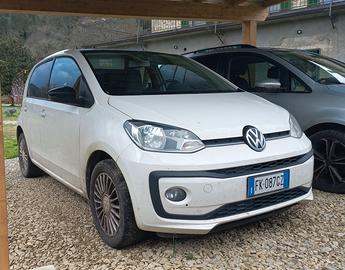 VOLKSWAGEN up - 2017