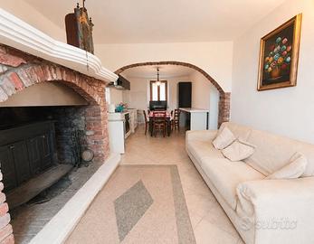 Ex casa padronale con vista mozzafiato