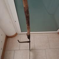 vecchio attrezzo per tagliare il fieno 