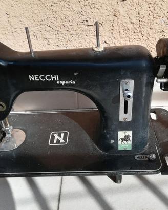 macchina da cucire Necchi Esperia Vintage