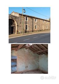 Serrenti: 700 mq con fabbricato di inizio '900