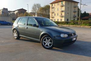 Volkswagen Golf IV serie benzina/GPL solo 120.00km