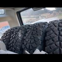 Gomme tacchettate 265/70/16