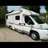 Camper Semintegrale Adria