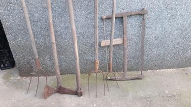 attrezzi agricoli centenari