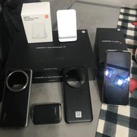 Xiaomi 14 ultra con kit fotografico e ricarica wir