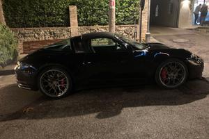 Porsche 992 911 Targa 4S unipr ufficiale full 2021