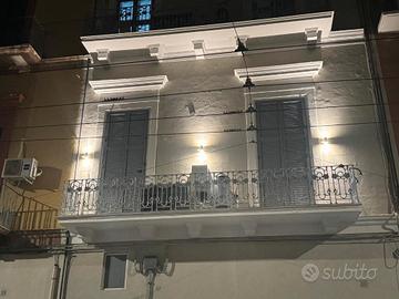 Nuovissimo e centrale bivani arredato a bari