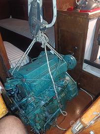 volvo penta 2003 28 HP motore marino