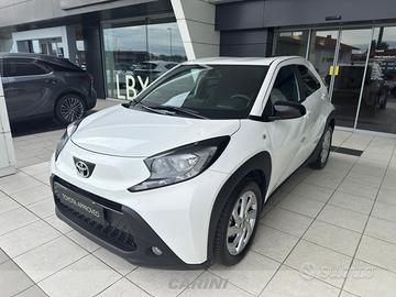 Toyota Aygo x 1.0 active 72cv