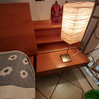 Letto matrimoniale design sospeso in ciliegio