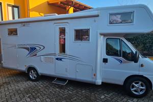 Camper mansardato Frankia 700 gran garage